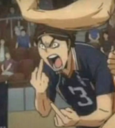 asahi holding up the middle finger reaction meme Futurisme Retro, Haikyuu Meme, Anime Mems, Haikyuu Wallpaper, Haikyuu Funny, Haikyuu 3, Haikyuu Ships, Memes Anime, The Crow