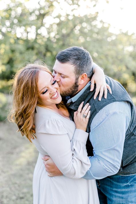 Must Do Engagement Photos, Big And Tall Engagement Photos, Engagement Picture Poses Plus Size, Simple Engagement Poses, Outdoor Engagement Photos Plus Size, Plus Size Poses Couples, Posing For Bigger Couples, Poses For Bigger Couples Picture Ideas, How To Pose Larger Couples