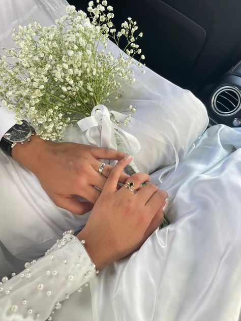 Muslim Marriage Aesthetic, Halal Marriage Aesthetic, Arabic Wedding Aesthetic, Islam Wedding Aesthetic, Islam Marriage Aesthetic, Islamic Wedding Aesthetic, Nikkah Vision Board, Islamic Marriage Aesthetic, 2024 Vision Board Marriage