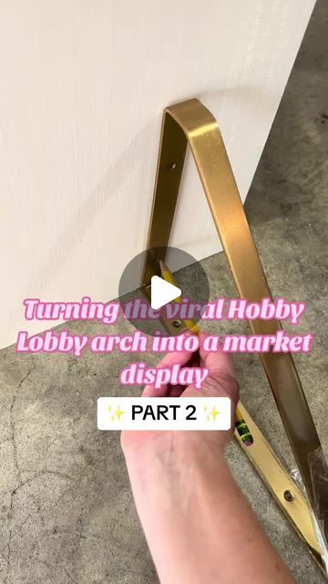 Standing Display Board, Craft Show Wall Display, Market Wall Display, Event Planner Booth Display, Arch Stand Decoration, How To Make Display Stands, Hobby Lobby Wedding Arch, Diy Display Racks For Craft Shows, Wedding Show Booth Display