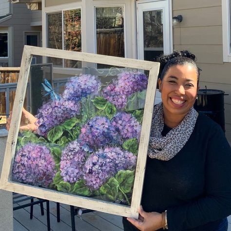 Painted Window Screens, Old Windows Painted, Painted Screens, Window Pane Art, Hydrangea Art, Painted Window Art, Hydrangea Landscaping, Painted Windows, Painted Mailboxes