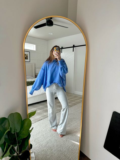 Shop We The Free Camden Sweatshirt and other curated products on LTK, the easiest way to shop everything from your favorite creators. Athleisure Fits, Outfit Ideas For School Summer, Sweat Set Outfits, Halle Sandberg, Camden Sweatshirt, Lazy Clothes, Comfy Winter Outfits, Comfy Outfits Lazy, Comfy Workout Outfits