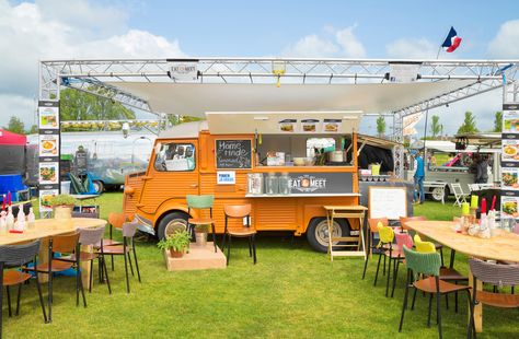 A Guide to Starting a Food Truck Business - businessnewsdaily.com Indian Food Truck, Popup Event, Event Launch, Foodtrucks Ideas, Starting A Food Truck, Restaurant Promotions, Food Truck Wedding, Community Ideas, Food Truck Catering