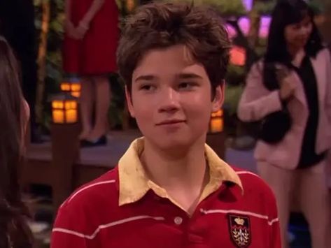 Freddy From Icarly, Overprotective Mom, Tragic Comedy, Freddie Benson, Nathan Kress, Drake And Josh, Sam And Cat, Nickelodeon Shows, Mom Died