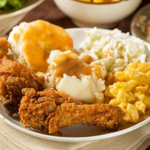 This baked southern fried chicken is just like Grandma used to make...only without the grease dripping down your elbows. Enjoy! | #TotallyTheBomb #friedchicken #recipe #baked #southern #grandmashouse #oven #healthier #tasty #nom Fried Chicken Drumsticks, Fried Chicken Dinner, Soul Food Recipes, Grandmothers Kitchen, Drumstick Recipes, Chicken Drumstick Recipes, Southern Fried Chicken, Crispy Fried Chicken, Fried Chicken Recipes