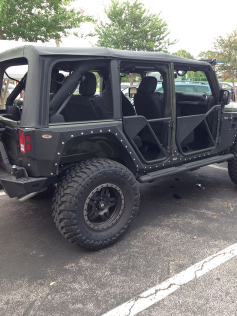 Jeep Wrangler Without Doors, Jeep Doors Off, Jeep With No Doors, Jeep Wrangler No Doors, Jeep Half Doors, Jeep Doors, 4 Door Jeep Wrangler, Half Doors, Black Jeep