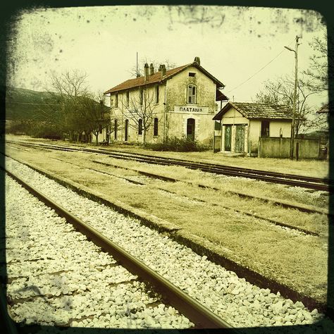 Abandon Russian train depot Victorian Train Station Aesthetic, Russian Train Station, Soviet Train, Old Western Train Station, Victorian Railway Station, Old Train Station, Spooky House, Train Depot, Old Train