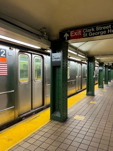 New York City Subway Aesthetic, Subway Station Aesthetic, New York Subway Aesthetic, Subway Party, Nyc Subway Aesthetic, Aesthetic Subway, Subway Aesthetic, Subway Design, Script Analysis