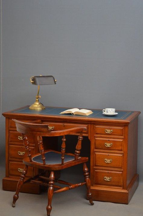 Victorian Mahogany Desk. Wonderful condition, ready to be placed in your office. C1880 Detective Office, Antique Desks, Victorian Desk, Wooden Office Desk, Vintage Desks, Noir Detective, Mahogany Desk, Beautiful Desk, Pedestal Desk