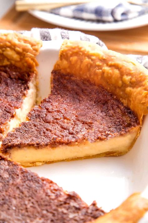 This custard pie has a sweet filling that is perfect with the buttery pie crust. It is great for any occasion and takes only 15 minutes! Lemon Cream Cheese Pie, Egg Custard Pie, Custard Pie Recipe, Coconut Cream Pie Recipes, Homemade Pie Crust Recipe, Buttery Pie Crust, Cream Pie Recipes, Egg Custard, Coconut Cream Pie