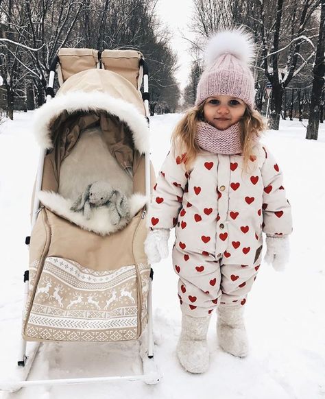 Balabekova Toddler Snow Outfit, Snow Outfits, Girls Winter Fashion, Winter Baby Clothes, Ski Outfit, Baby Couture, Kids Rain, Snow Outfit, Bear Outfits