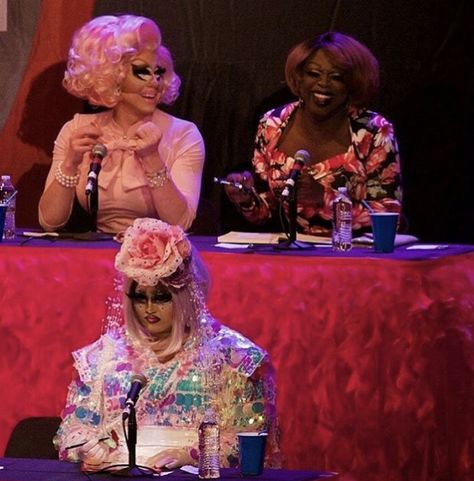 Latrice Royale, Trixie And Katya Out Of Drag, Katya Zamolodchikova Unhhhh, Rupaul Memes Funny, Sharon Needles, Meme Pics, Alyssa Edwards, Drag Race Uk Season 4, Trixie And Katya