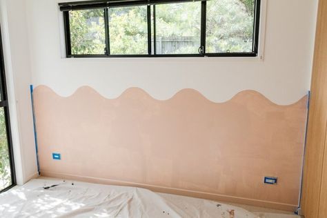 How To: DIY Wavy Painted Wall — Smor Home Pink Paint Accent Wall, Painting Waves On Wall, Half Wall Mural, Wavy Painted Wall, Wavy Wall Paint, Sponge Painting Walls, Wall Painting Ideas Creative, Wavy Wall, Lounge Inspiration