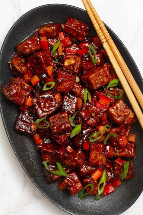 Crispy Szechuan Tofu - The Daily Dish Tofu Chow Mein, Chinese Tofu Dishes, Vegan Szechuan, Szechuan Tofu, Japanese Tofu Recipes, Vegan Chow Mein, Chinese Tofu, Szechuan Sauce, Szechuan Recipes