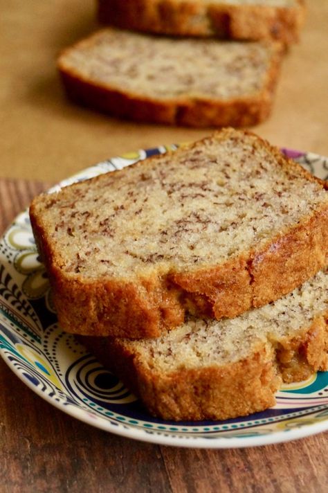 Banana Yeast Bread, Vegan Quick Bread Recipes, Eggless Banana Recipes, No Egg Banana Bread, Vegan Banana Recipes, Banana Bread Recipe Vegan, Best Vegan Banana Bread Recipe, Banana Bread No Eggs, Eggless Banana Bread Recipe