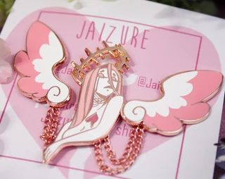 Jaizure - Etsy Angel Enamel Pin, Anime Enamel Pins, Heart Enamel Pin, Enamel Pin Collection, Ita Bag, Bag Pins, Pin Design, Pretty Pins, Cool Pins