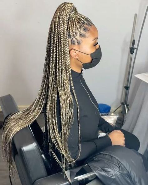 Everything Hair & Beauty. on Instagram: "Blonde or black braids! What’s your preference? Let us know below in the comments👇🏾 Hair Stylist: @braidsbyfels Location: 🇬🇧 1st Style: Icy blonde mix Medium Hip Length Knotless Braids Colours: 60, 613, 27, 30 & 1b 2nd Style: XL Knotless Braids with curled ends Colour: 1B ————————————————— Browse, book and review beauty professionals near you at crownbeautybook.com launching Summer 2021. A beauty concierge, connecting you to a range of beauty profe Hip Length Knotless Braids, Xl Knotless Braids, Knotless Braids With Curled Ends, Braids With Curled Ends, Braids Colours, Bts Hairstyle, Curled Ends, Big Box Braids Hairstyles, Beautiful Black Hair