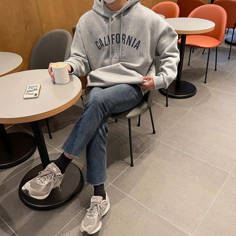 Grey Hoodie Outfit Men Aesthetic, Gray Outfit Aesthetic Men, New Balance Gray Outfit, Gray Sneakers Outfit Men, Clothes Korean Style Men, Gray Shoes Outfit Men, New Balance Grey Outfit, Gray Hoodie Outfit Men, Gray New Balance Outfit