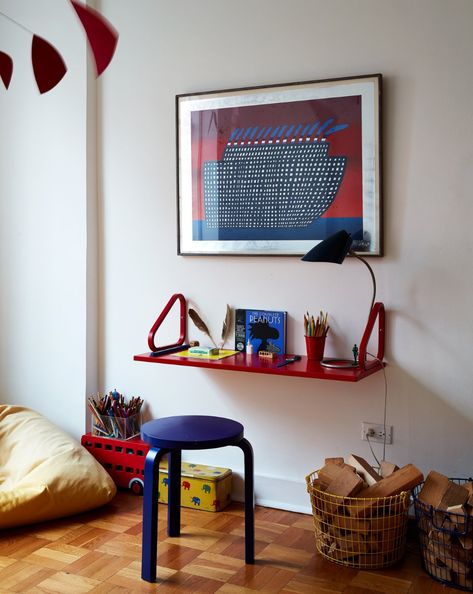 Photo 12 of 17 in Two Magazine Creatives Fit Graphic Art and Vintage Furniture in a Brooklyn Apartment - Dwell Floor Shelves In Bedroom, 1970s Illustration, Room Neutral, Dwell Magazine, Brooklyn Apartment, Floor Bedroom, Ikea Decor, Modern Kids Room, Midcentury Home