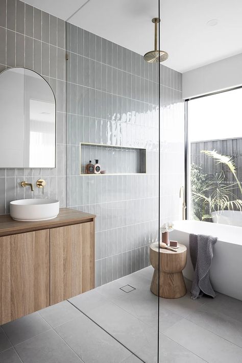 Open Homes Australia - Coco Camellia styled home Dark Grey Laminate Flooring, Small Wet Room, Brown Laminate Flooring, Grey Laminate Flooring, Walk In Shower Ideas, Wet Room Bathroom, Eclectic Tile, Engineered Timber Flooring, Tile Cladding