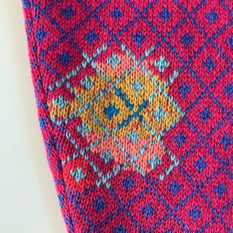 Swiss Darning, Visible Mending Stitches, Embroidery Workshop, Mending Clothes, Make Do And Mend, Visible Mending, Creative Embroidery, 자수 디자인, Silk Yarn