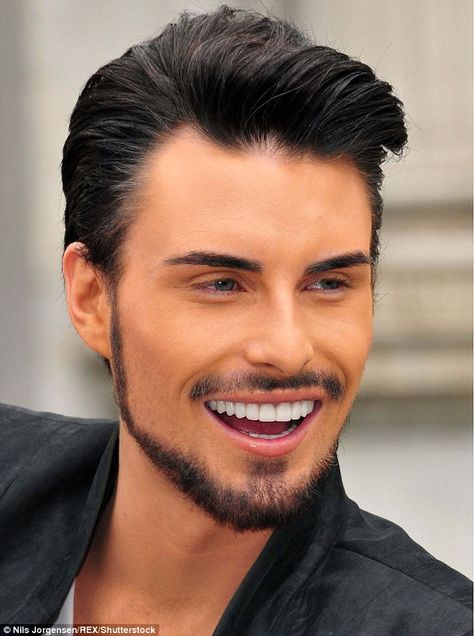 free photos faces of handsome men | Ruth Langsford mocks Rylan Clarke's oversized veneers on This Morning ... Perfect Smile Men, Rylan Clark, Ruth Langsford, Veneers Teeth, Phillip Schofield, Dental Facts, Perfect Teeth, Smile Teeth, Smiling Man