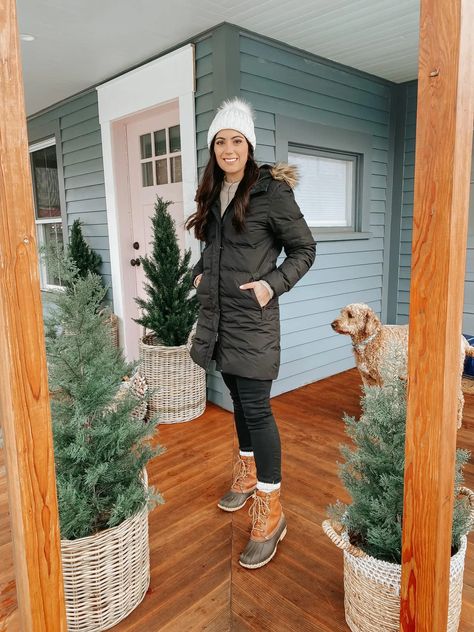 Bean Boots Outfit Winter, Bean Boots Outfit, Duck Boots Outfit, Neutral Winter Outfit, Winter Coat For Women, Winter Duck Boots, Ll Bean Boots, Coat For Winter, Women's Puffer Coats