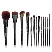 Contour Blush Highlight, Classic Eyeliner, Brush Eyeliner, Contour With Eyeshadow, Eyeshadow Products, Blusher Brush, Bronzer Brush, Flawless Makeup Application, Makeup Brushes Set