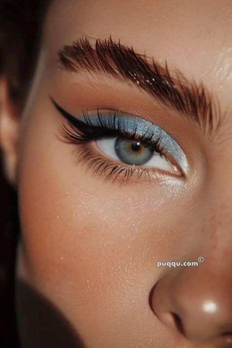 Sky Blue Dress Makeup, Sky Blue Eye Makeup, Sky Blue Makeup, Blue Eyeshadow Makeup, Blue Eyeshadow Looks, Blue Makeup Looks, Galaxy Makeup, Face Charts, Make Up Tutorials