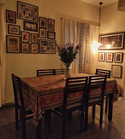 Bengali House Interior, Indian Homes Aesthetic, Bengali Home Decor Ideas, Indian Apartment Aesthetic, Indian Dinning Room Ideas, Bengali Interior Design, Indian Maximalist Interior, Indian Minimalist Interior, Korean Living Room Aesthetic