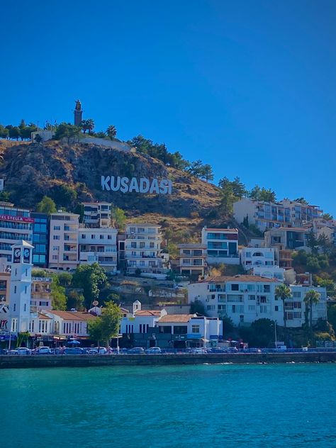 ~aydın #kusadasi #aydın #kuşadası #aesthetic #aestheticwallpaper #fyp #kesfet #keşfet #kesfetteyiz #keşfetteyiz #mavi #deniz #manzara Kusadasi Turkey Aesthetic, Kusadasi Aesthetic, Turkey Kusadasi, Turkey Aesthetic, Kusadasi Turkey, Turkey Vacation, Summer Poses, Kusadasi, Night Sky Photos