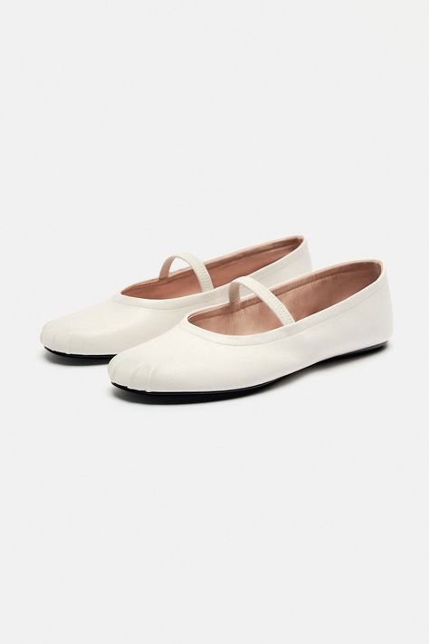 White Ballet Flats, Zara Flats, White Slippers, I Am A Queen, Elastic Bracelet, White Flats, Zara United States, White Shoes, Ballet Flats