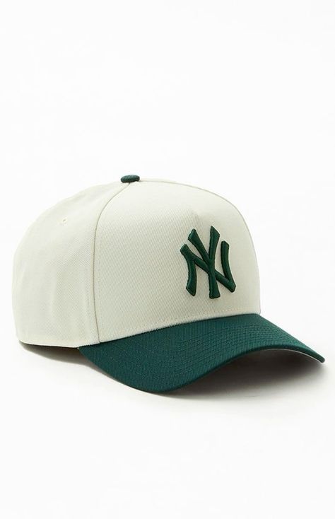 New Era Cap Outfit Men, Best Hats For Men, 90s Hip Hop Style, Cap Outfit Men, Baseball Dodgers, New Era Yankees, Summer Swag Outfits, Streetwear Caps, Streetwear Hats