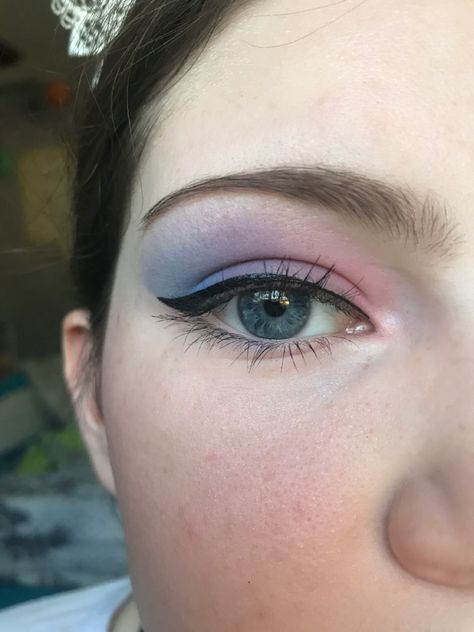 Bi Flag Makeup, Bi Makeup, Makeup Light, Bi Flag, Fun Makeup, Nail Tattoo, Light Makeup, Flag Colors, Maquillaje De Ojos