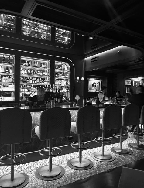 #aesthetic #bar Black And White Bar Aesthetic, Black Bar Aesthetic, Black And White Bar, Polo Bar, White Cocktails, White Bar, Luxury Bar, Black Bar, Black Dog