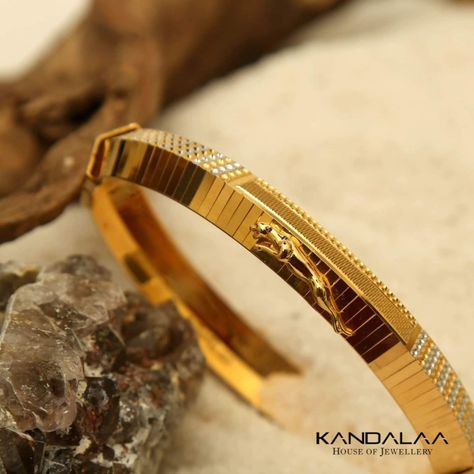 Golden Kada For Men, Mens Kada Design Gold, Kada For Men, Kadiyam For Men Gold, Kadas For Men, Gold Kada For Men, Man Gold Bracelet Design, Pencil Sketches Easy, Temple Jewellery Earrings