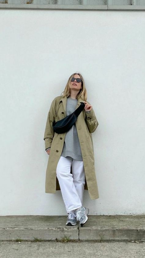 Alexis Foreman, Cozy Rainy Day Outfit, Trenchcoat Outfit, Sneaker Trends, Trends 2025, Dad Fashion, Dad Sneakers, Outfit Trends, Trending Sneakers