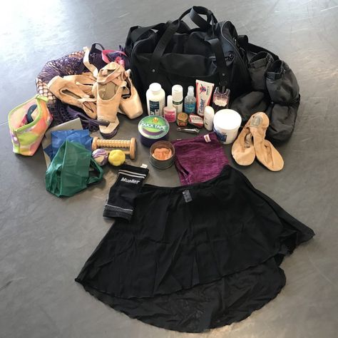 Ballet Equipment, Tutu Skirt Women, Dance Comp, Dancer Lifestyle, Ballet Bag, Dance Outfits Practice, Ballet Clothes, Argentine Tango, Dancing Aesthetic