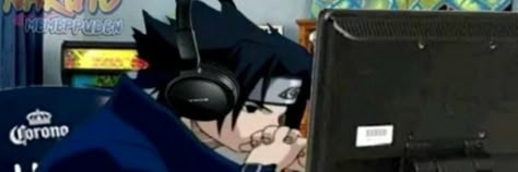 Sasuke Discord Banner, Anime Layout Twitter, Naruto Twitter Header, Twitter Header Photos Anime, Header Twitter Funny, Itachi Banner, Funny Headers Twitter, Sasuke Banner, Twitter Banner Funny