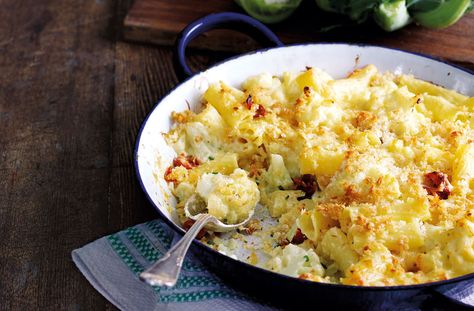 Rigatoni and cauliflower cheese with mascarpone | Tesco Real Food Cauliflower Rigatoni, Family Meal Ideas, Mascarpone Recipes, Rigatoni Recipes, Meatless Dishes, Cauliflower Pasta, Rigatoni Pasta, Tesco Real Food, Cheesy Cauliflower