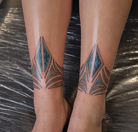 Tamoko Maori Design Thigh, Maori Tamoko Ankle, Ta Moko Women Ankle, Maori Ankle Tattoo, Ta Moko Women Leg, Tamoko Women, Tamoko Women Maori Tattoos, Ta Moko Women, Ankle Cuff Tattoo