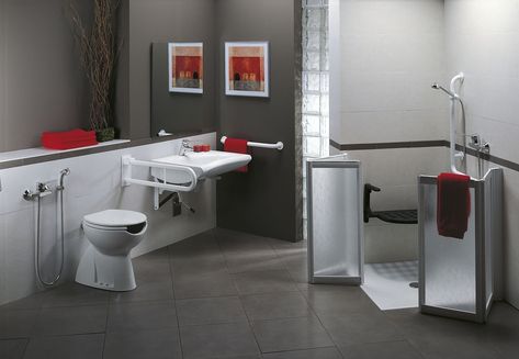 Un bagno più comodo. Anche per anziani e disabili - Cose di Casa Wheelchair, Bedroom Design, Bedroom, Home Decor, Design, Home Décor