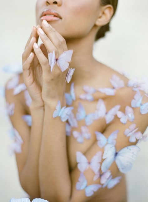 In the sunny gardens of Vizcaya Museum in Miami, bold bridal couture gowns paired with the Bella Belle shoes Metamorphosis collection made a statement: liberation. The voluminous gowns by Edwin Oudshoorn, Sara Mrad, Dylan Parienty, Nicole + Felicia Couture, Krikor Jabotian, Marchesa and Madebride inspire you to step boldly into your own (embellished) shoes. Creatively styled by Joy Proctor and captured by Ále Vidal, this bold editorial is on the KT Merry Journal here. #bellabelleshoes #ktmerry Photo Papillon, Kt Merry, Fairycore Aesthetic, Spring Wedding Inspiration, Butterfly Wedding, Bridal Lingerie, Creative Portraits, �인물 사진, Pregnancy Shoot