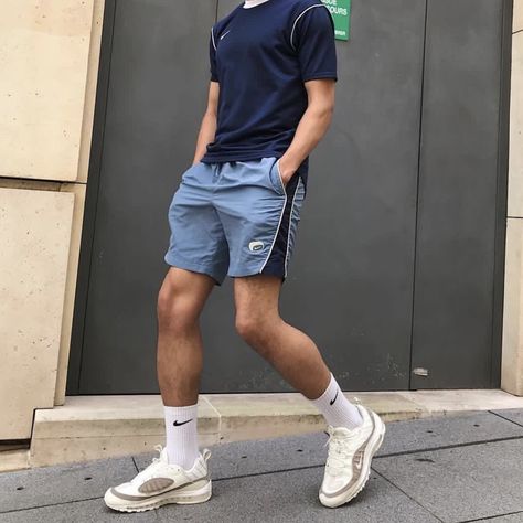 Hajime Iwazumi / Haikyuu / aesthetics Smart Casual Coat, Outfits Quotes, Sporty Outfits Men, Mens Summer Outfits, Mens Shorts Summer, Mens Trendy Outfits, Mens Outfit Inspiration, Mens Fashion Streetwear, White Socks