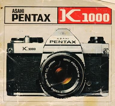 Camera Crafts, Fotocamere Vintage, Pentax K1000, College Photography, Pentax Camera, Camera Obscura, Old Cameras, Old Camera, Photography Classes