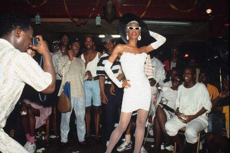 Harlem Drag Ball Ballroom Culture, Paris Is Burning, Ball Room, Scene Outfits, Ballroom Dance Dresses, Vogue Magazine, Vintage Vogue, Rupaul, Ballroom Dance