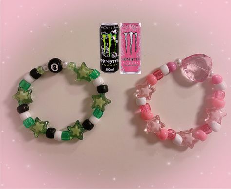 Cool Beaded Bracelets Ideas, Monster Energy Jewelry, Friend Group Bracelet Ideas, Diy Kandi Cuff, Easy Kandi Bracelets, Barbie Kandi, Matching Kandi Bracelets For Friends, Beaded Bracelets Funny, Sanrio Bracelet Ideas