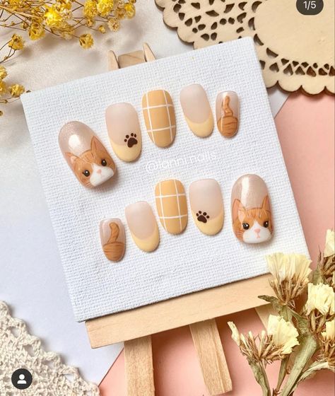 Korean Autumn Nails, Cat Nail Designs Cute, Cute Cat Nail Art, Cute Cat Nails, Cute Animal Pics, Cat Nail Designs, Cat Nail Art, Minimal Nails Art, Cat Nail