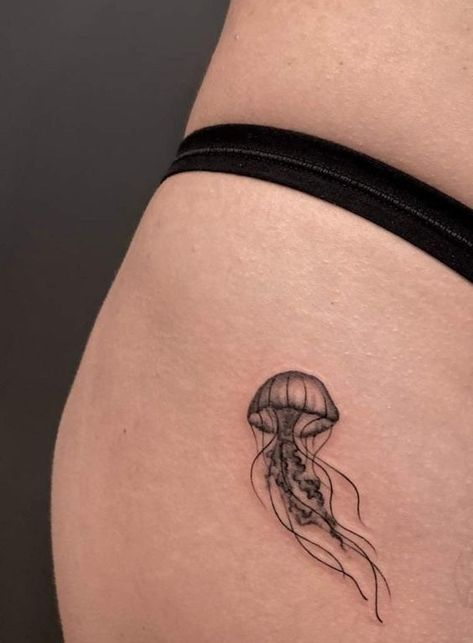 42 Tattoo, 16 Tattoo, Tato Minimal, Jellyfish Tattoo, Small Pretty Tattoos, Petite Tattoos, Inspiration Tattoos, Discreet Tattoos, Subtle Tattoos