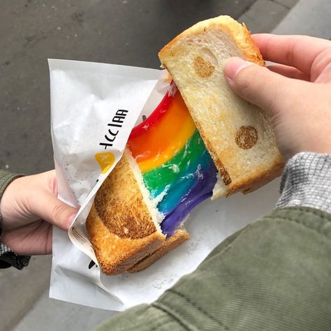 🌀ⓛⓘⓛⓘ ⓖⓐⓛⓛⓔⓖⓞⓢ🌀 on Instagram: “happy pride month! did you know grilled cheese is called cheese toastie? 🌈  #rainbow #cheesetoastie #melbourne #food #yeet #grilledcheese…” Rainbow Cheese Sandwich, Grilled Sandwich Aesthetic, Sandwich Aesthetic Korean, Korean Toast Aesthetic, Rainbow Sandwich, Rainbow Grilled Cheese Sandwich, Cheese Aesthetic, Rainbow Grilled Cheese, Japan Pics